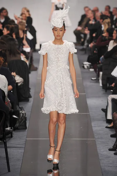 Look 30